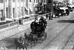 Horse-Bus-on-White-Rock-Parade.-1910.
